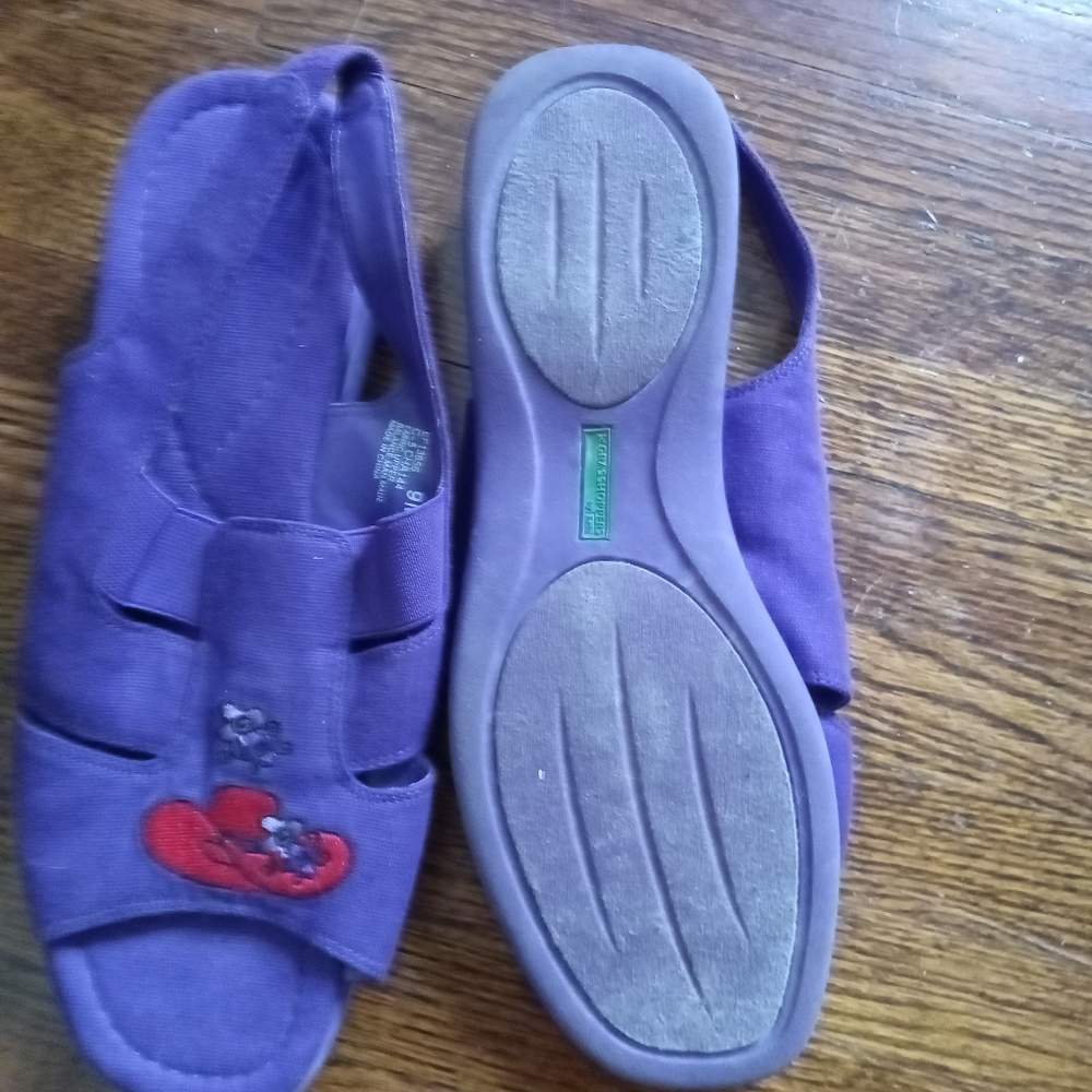 Sandals - Picture 4 of 4